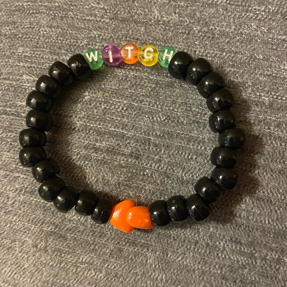 Witch bracelet handmade for Halloween - Picture 1 of 1